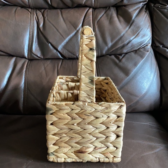 Vintage raffia utensil caddy - Picture 3 of 5